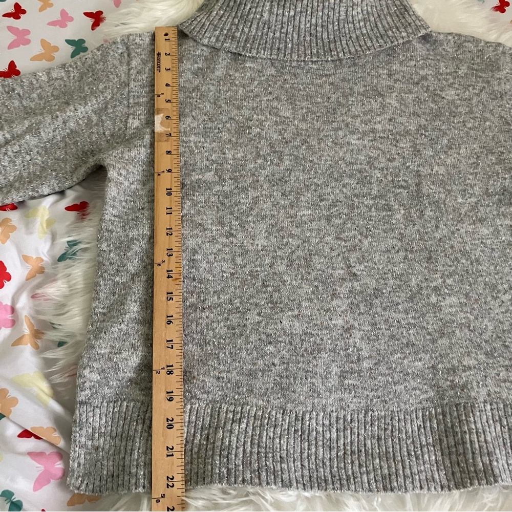 Staccato Heather Gray Crowl Sweater